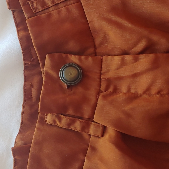 Rust colored high waist shorts - Picture 2 of 3